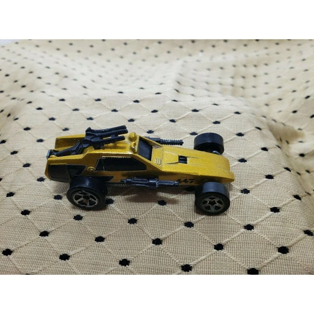 1982 Hotwheels Gunner Enforcer 447 gold metalflake Vintage